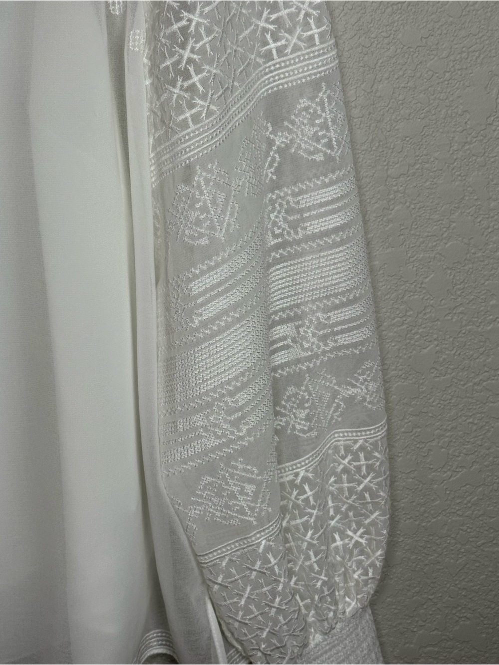 White House Black Market White Embroidered Lace-Panel Blouse - Picture 3 of 7